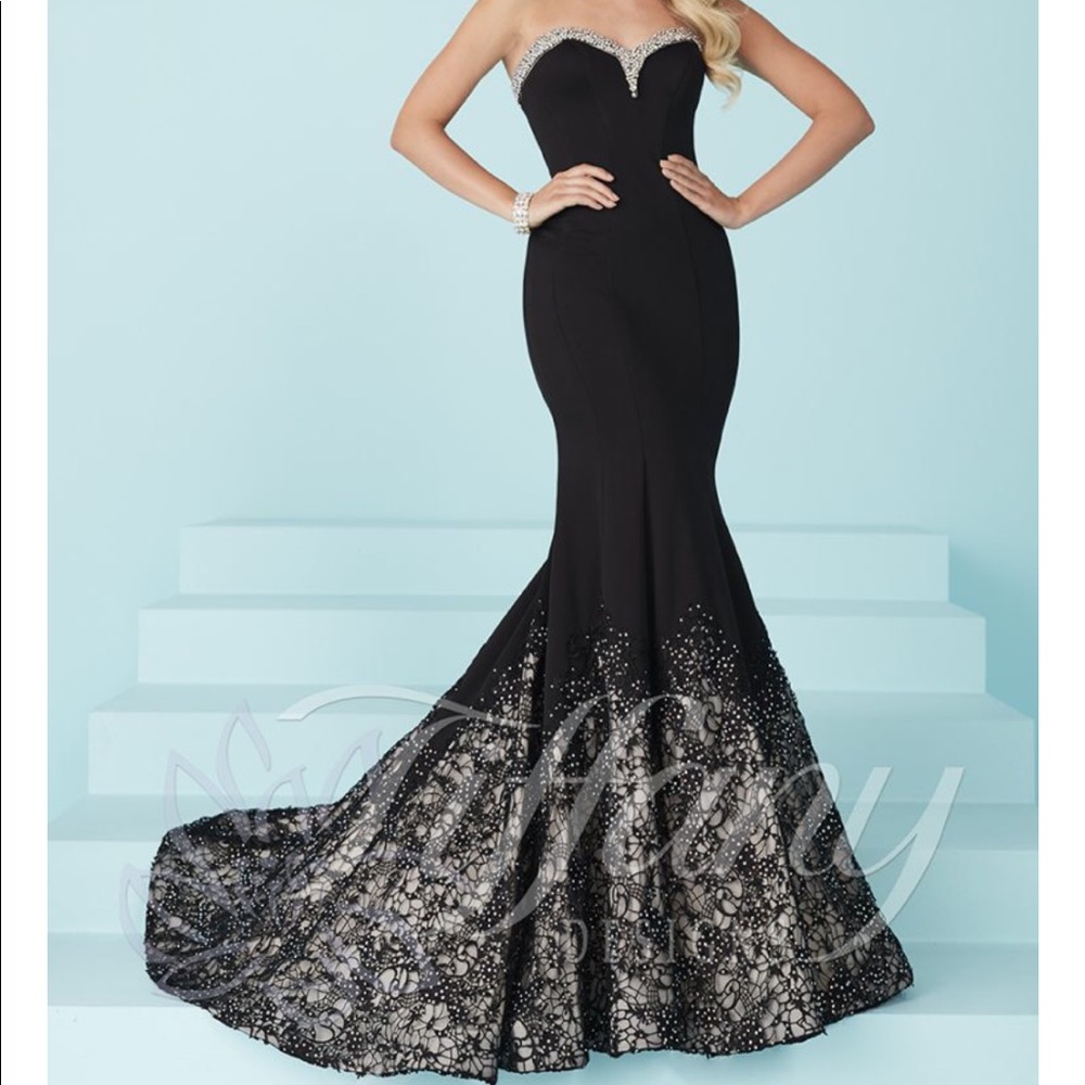 GORGEOUS!! Size 12 Black Pageant Gown by Tiffany